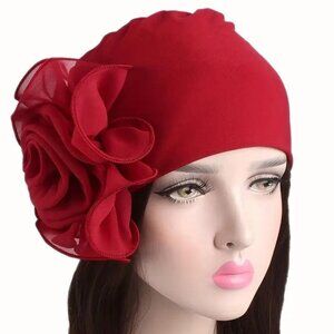 FLOWERED CLOCHE in 3 COLORS
